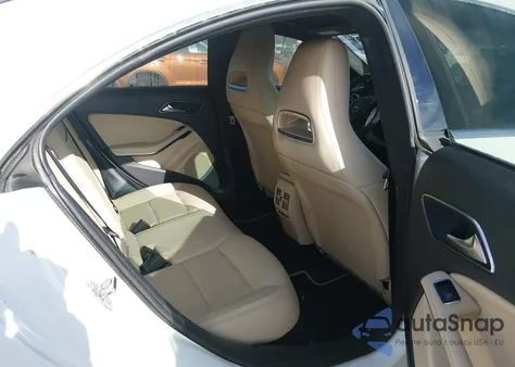 2018 Mercedes-Benz Cla 250 z USA, uszkodzony, nr VIN WDDSJ4EB8JN646212